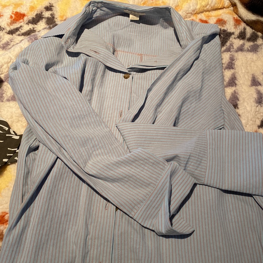 Blue button down - Picture 3 of 3